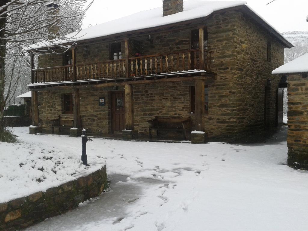Casa Bouza Guest House Becerrea Exterior photo